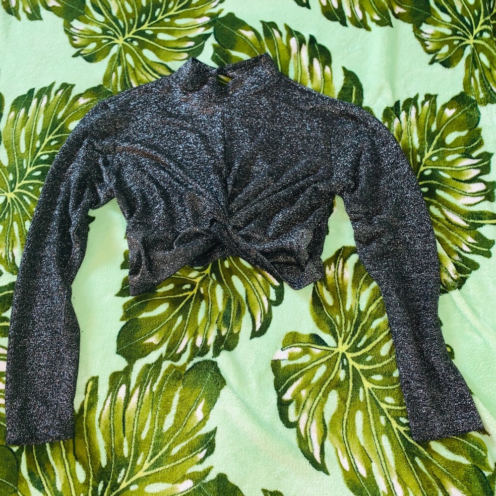 SPARKLY BLACK CROP TOP